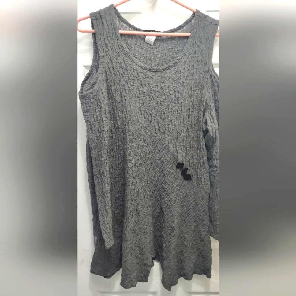 Japanese brand cold shoulder shirt